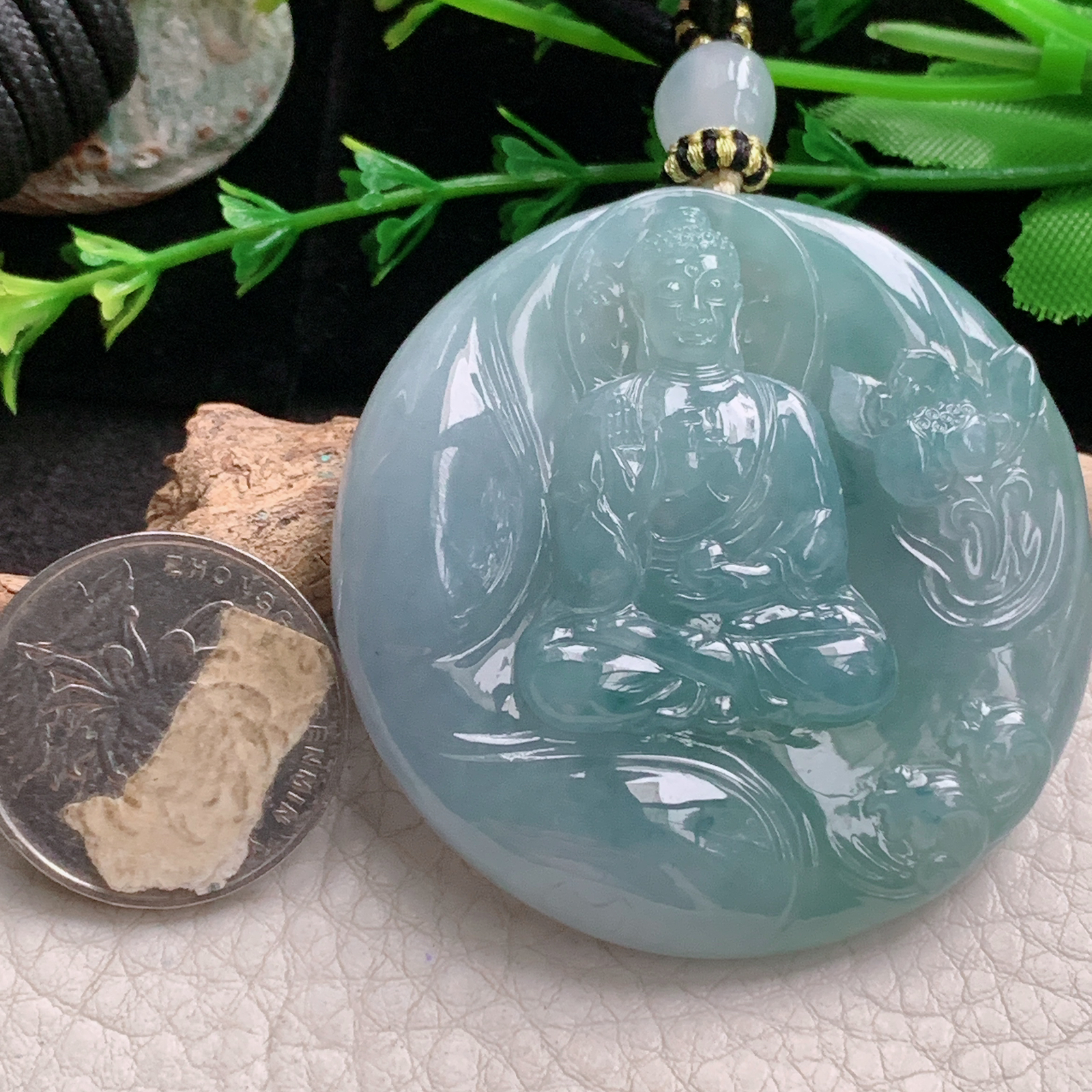 yl实拍52.5*9.5缅甸翡翠冰润阿弥陀佛玉坠 厚装如来守护神