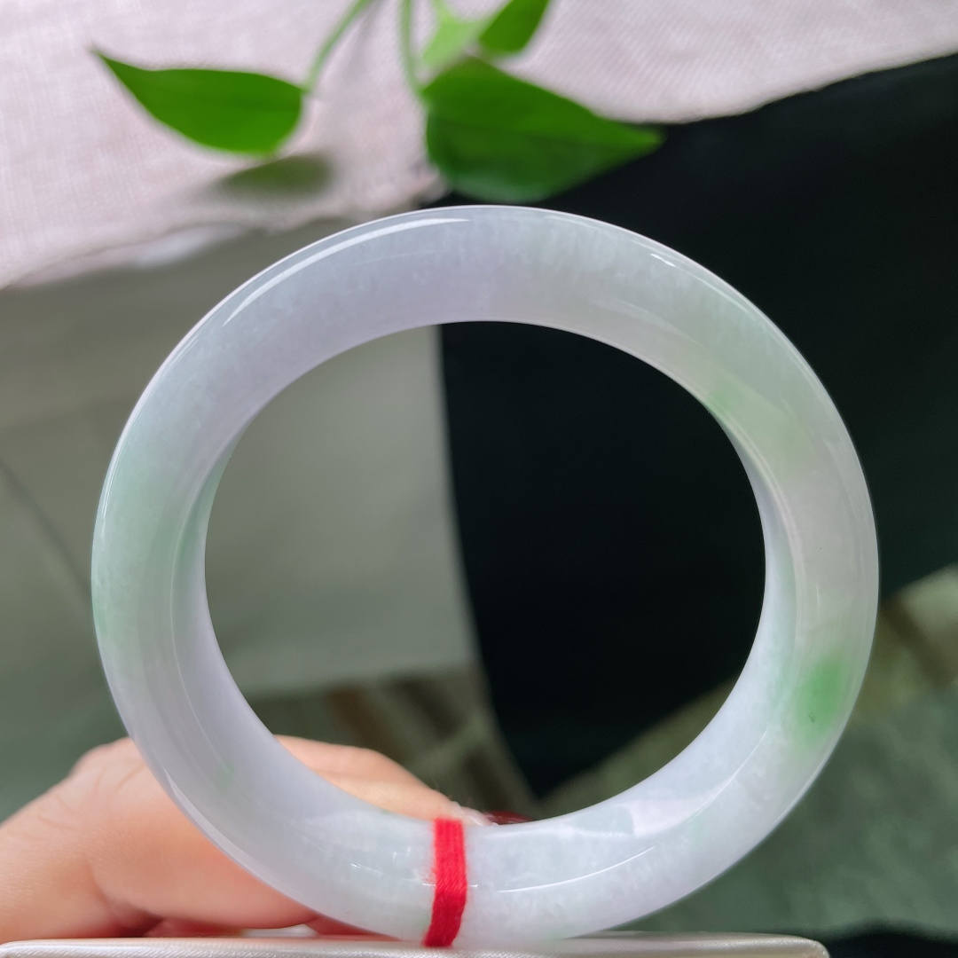 51.8/11.5/8.6正圈，水润细腻，悠悠的云里有淡淡的诗，贵气。无裂，ss50417a