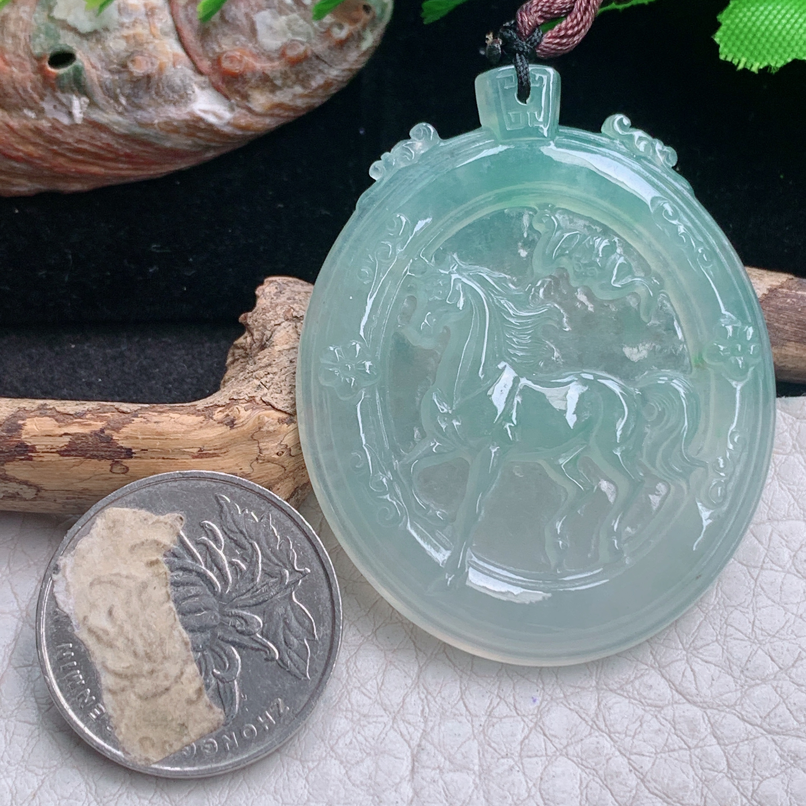 bg实拍50.8*41*5.3缅甸翡翠精雕冰绿立体马 生肖马玉吊坠 玉挂件