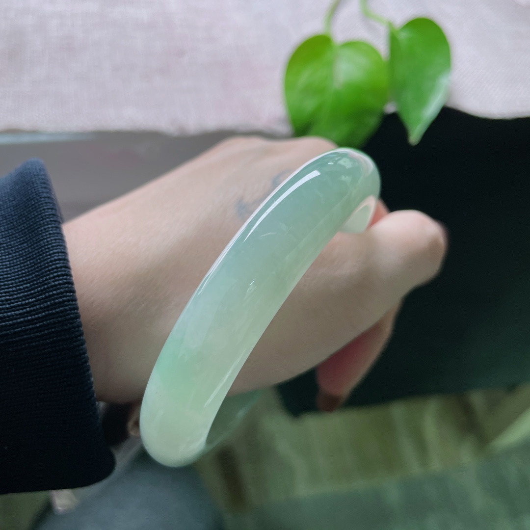 58.3/12.8/8.6，绿底正圈，水润，细腻，耐看，甜美，贵气，无裂，ss51906a