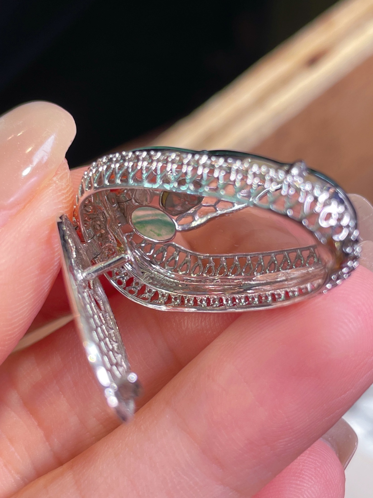 ️超值，翡翠A货 满绿，叶子吊坠，18k金镶嵌，冰润细腻，佩戴效果出众：38.1/18.3/8.9，裸石：26.9/15.8/3.5