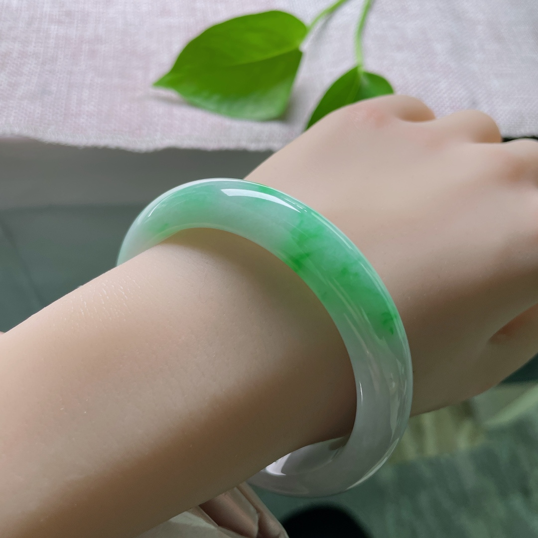 57.9/12.7/8.6白底青正圈，水润细腻，阳春白雪，经典贵气，无裂，ss50642a