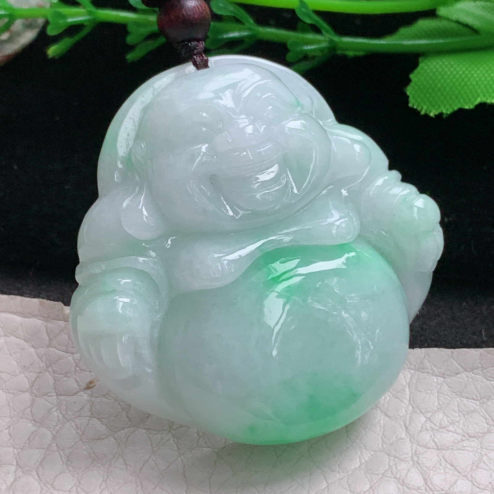 zen实拍45*45.8*12.2缅甸翡翠飘绿大佛公吊坠白底青弥勒佛毛衣坠