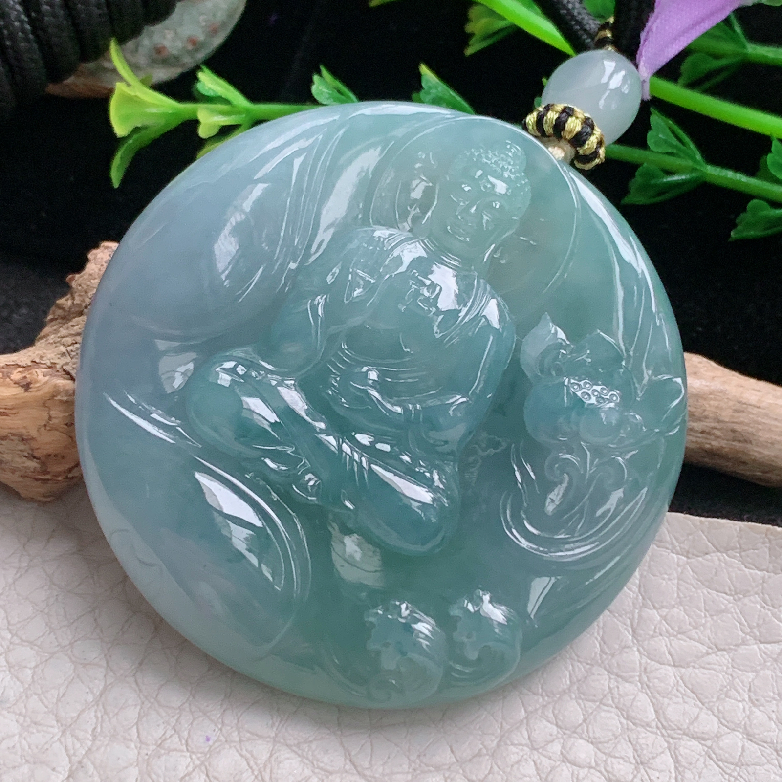 yl实拍52.5*9.5缅甸翡翠冰润阿弥陀佛玉坠 厚装如来守护神