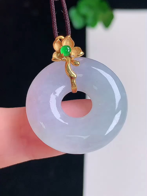  ，18k金镶冰甜甜圈，无裂，尺寸23.2/5.9，№;y234 21