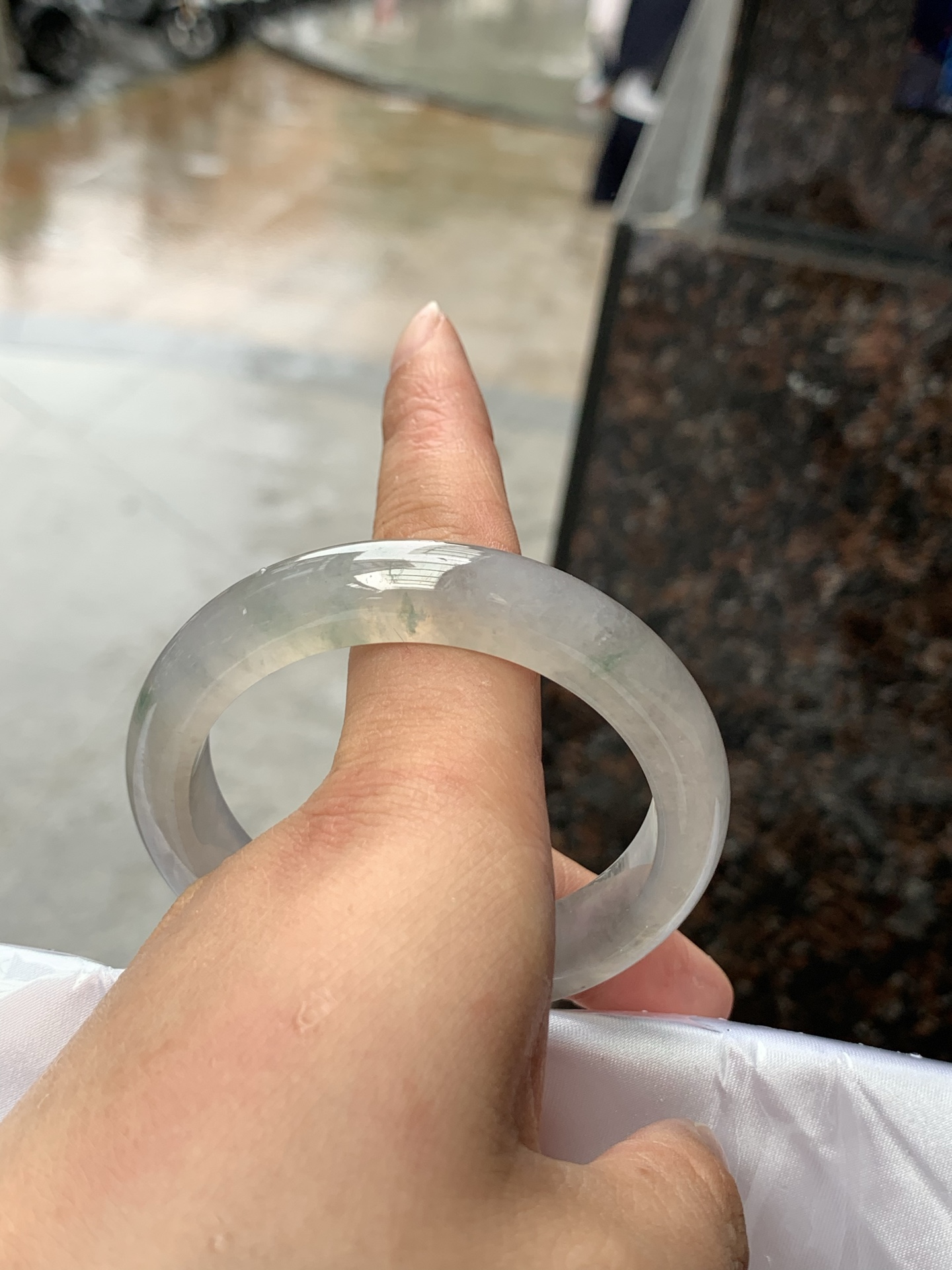 冰茶色正圈，53.1-12-8.5，0424-N530，底妆冰润，珠光宝气的冰咖啡，有种复古难得一见的清冷感，无裂