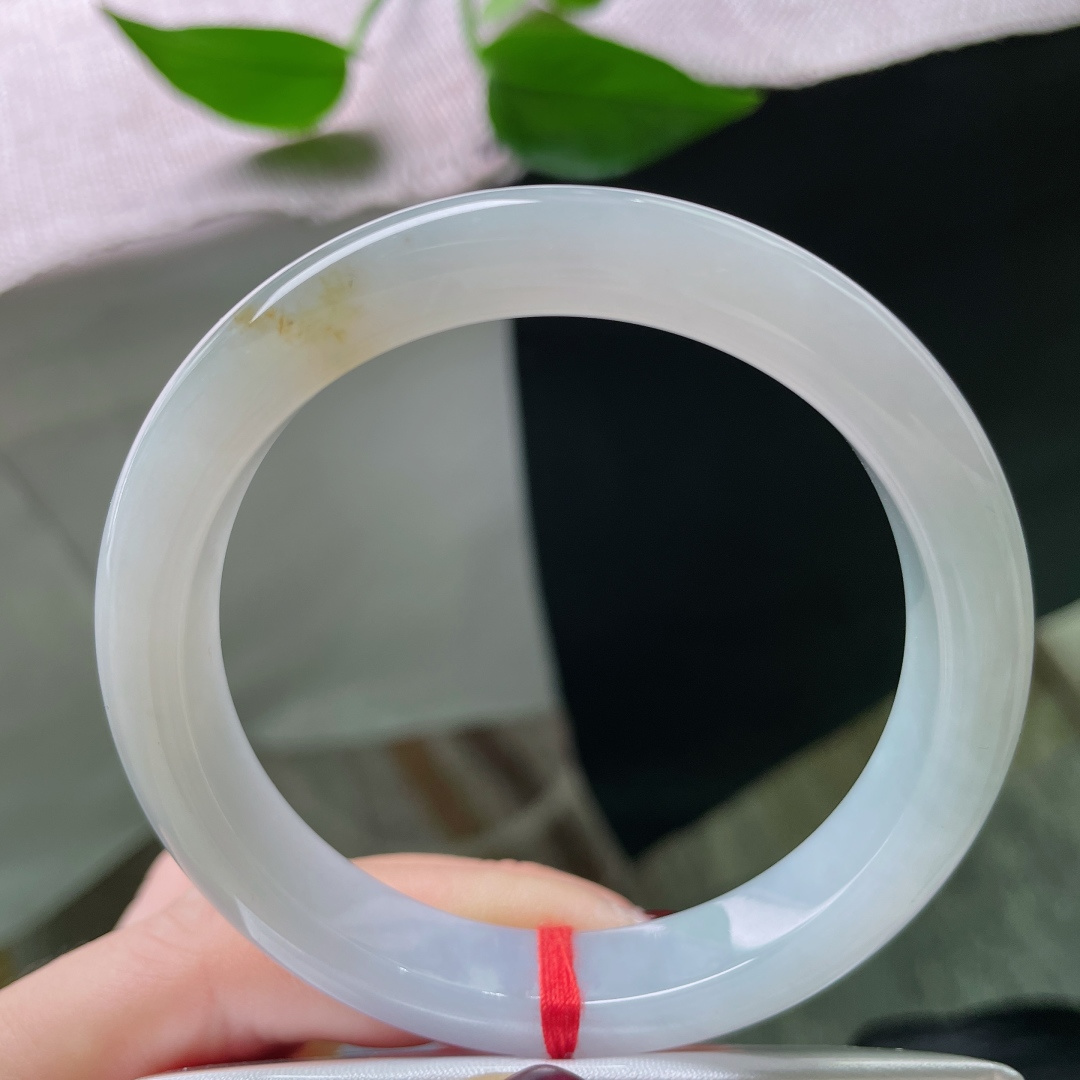 56.2/11.1/7.8，蓝紫正圈，水润细腻，种老，韵味中透露着优雅，洒金，无裂，ss51569a