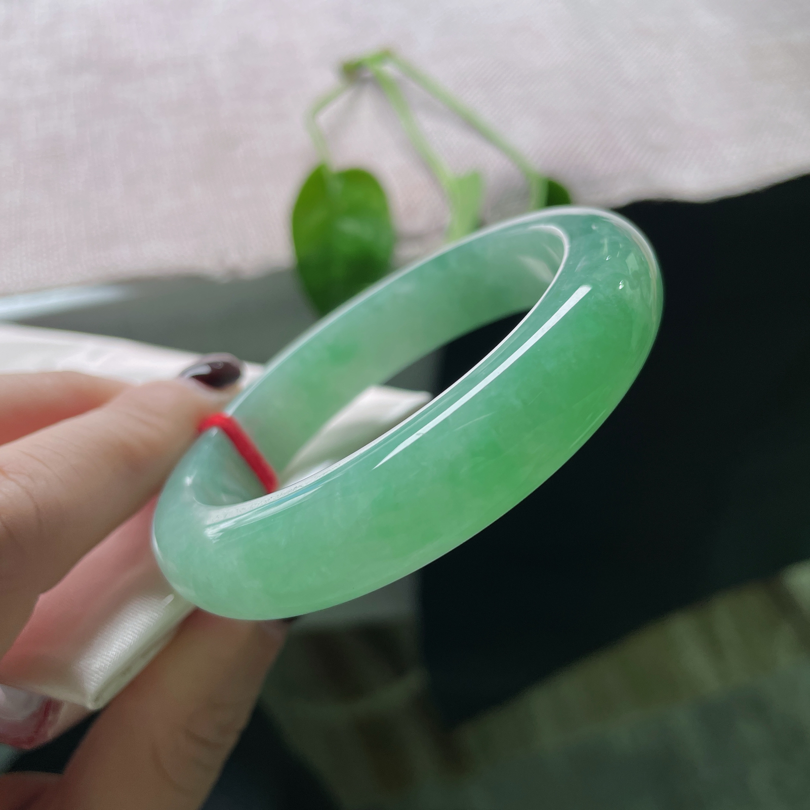 53.8/12.7/8.5，绿底正圈，举足轻晃间仿佛荡漾起阵阵涟漪，温柔仙美，棉纹，ss50862a..