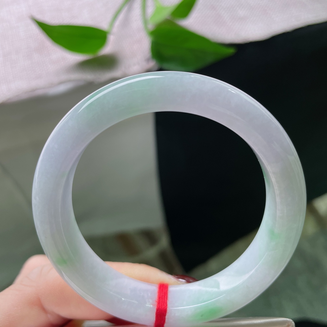 51.8/11.5/8.6正圈，水润细腻，悠悠的云里有淡淡的诗，贵气。无裂，ss50417a