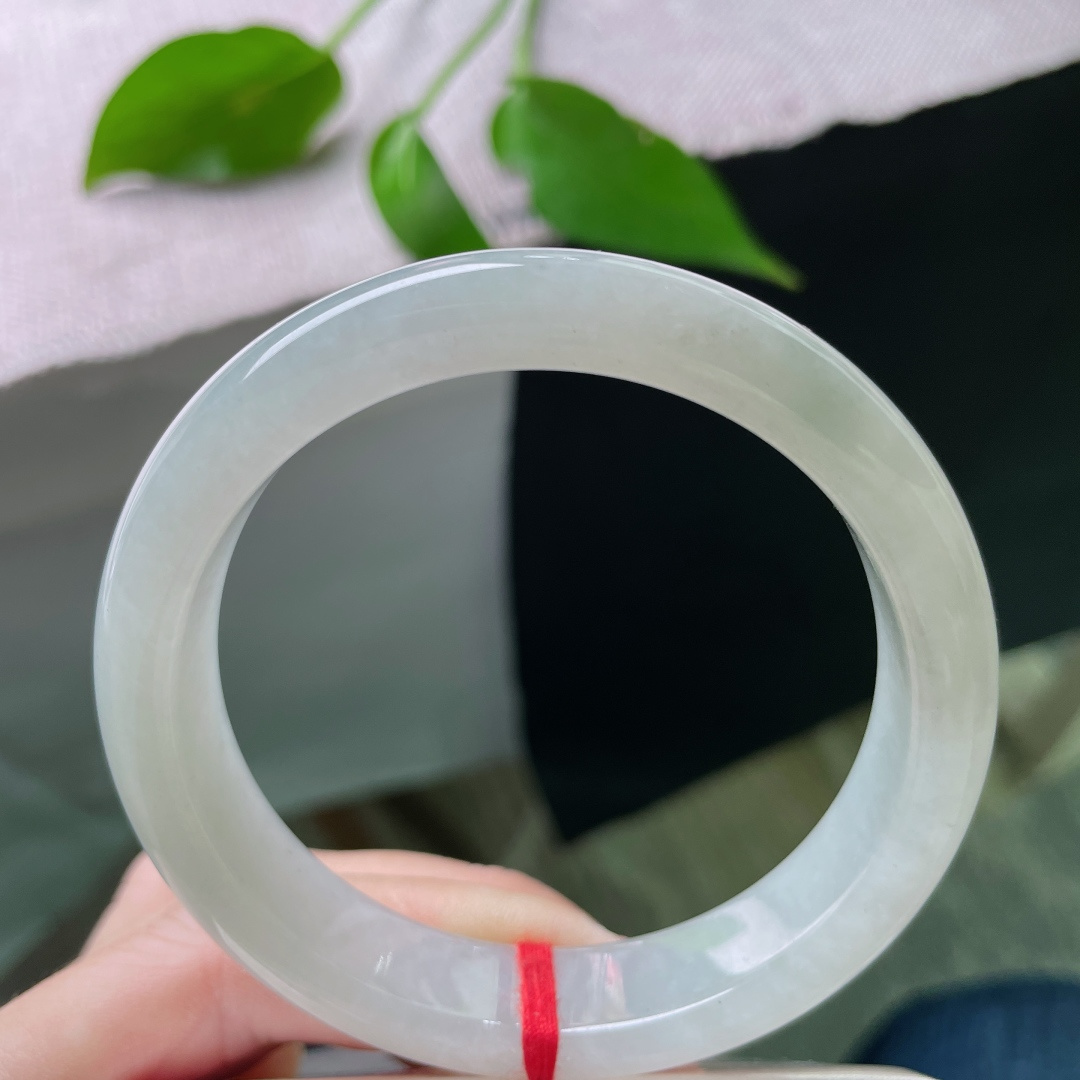 57.3/12.8/7.9，淡绿底正圈，种老水足，浅绿柔光，温婉大方。皮纹，ss51881a