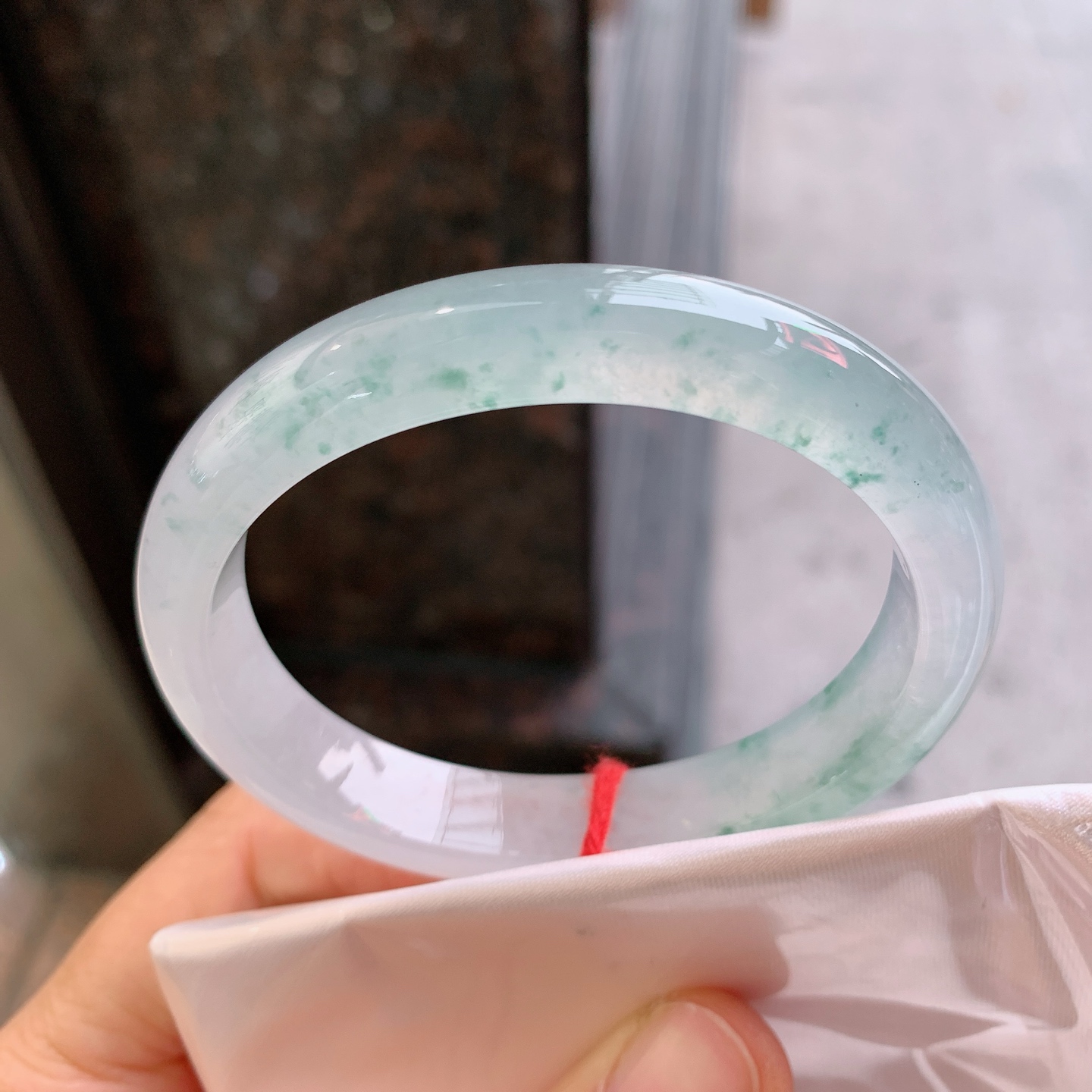 贵妃冰飘花，无裂，尺寸：54/45/10.6/7.5，冰润