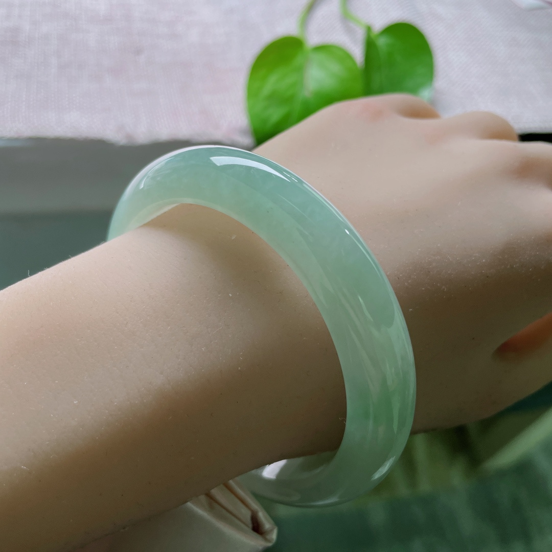 58.3/12.8/8.6，绿底正圈，水润，细腻，耐看，甜美，贵气，无裂，ss51906a