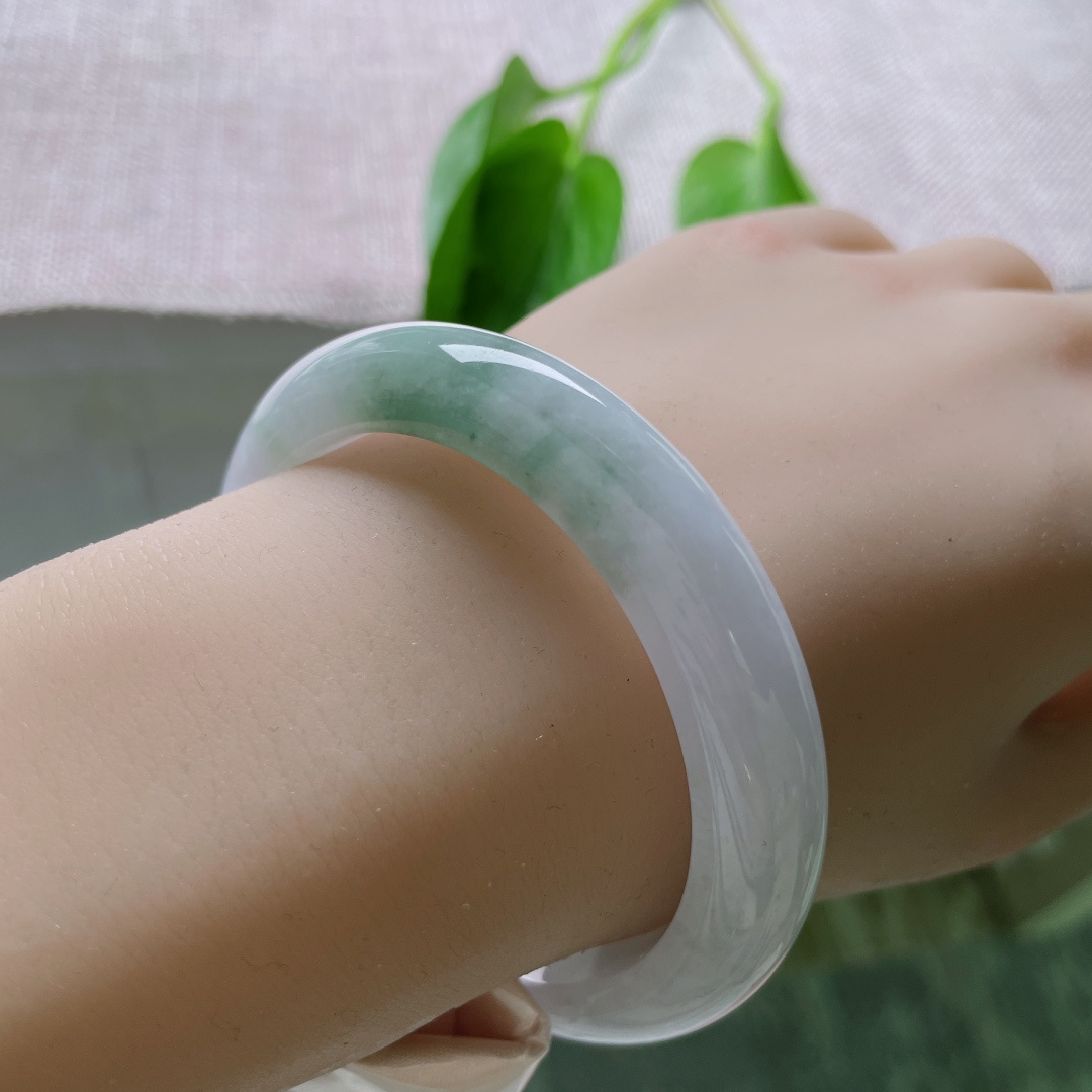 55.5/10.9/8.6，正圈，水头好，神秘高雅又深邃，无裂，ss50423a