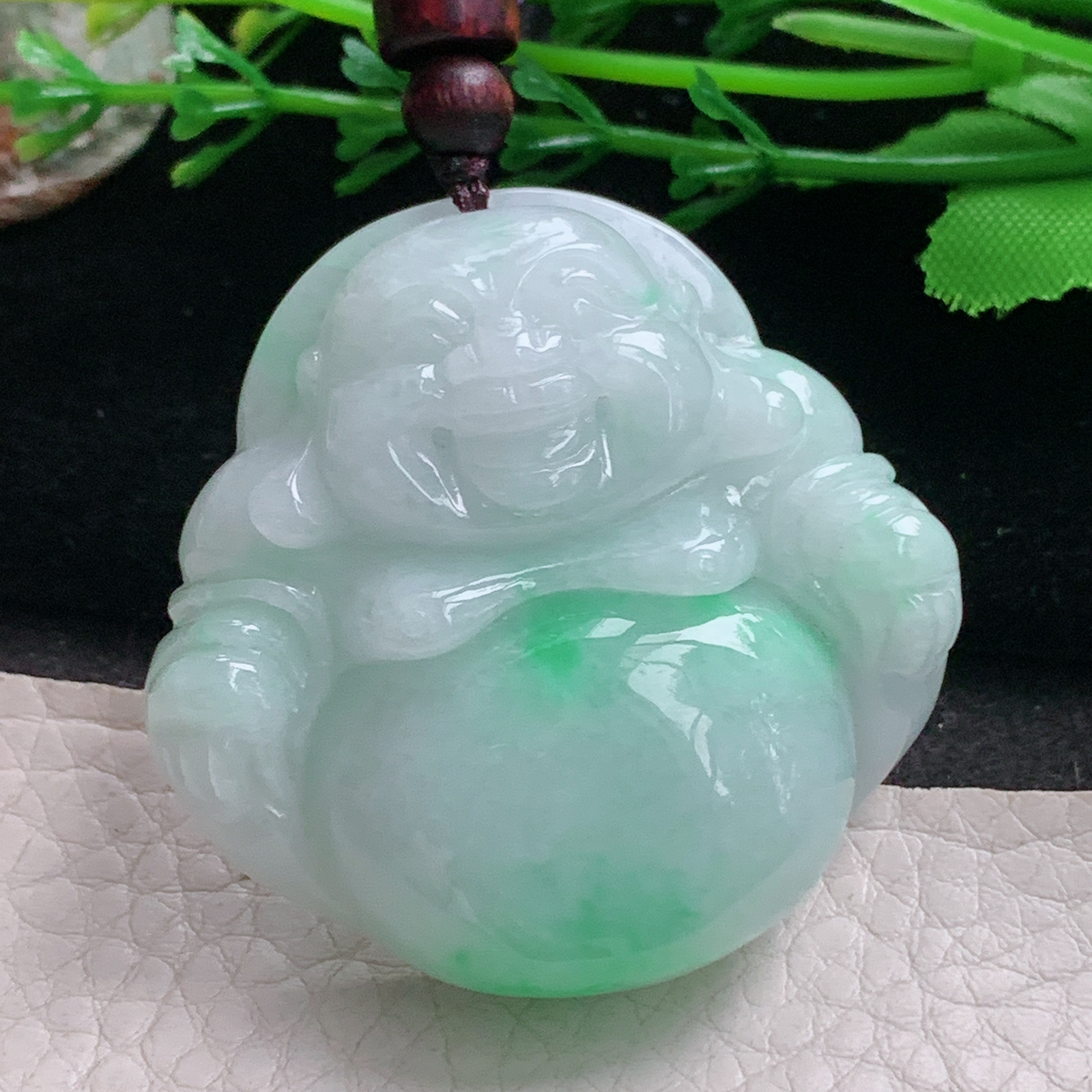 zen实拍45*45.8*12.2缅甸翡翠飘绿大佛公吊坠白底青弥勒佛毛衣坠