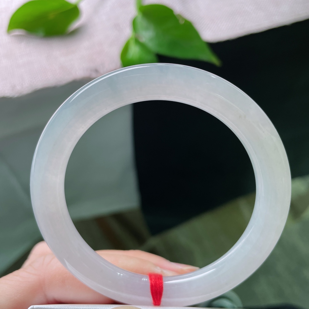 55/8.9，白月光圆条，冰润皎洁，素雅大方，不思量，自难忘。无裂，ss47881a