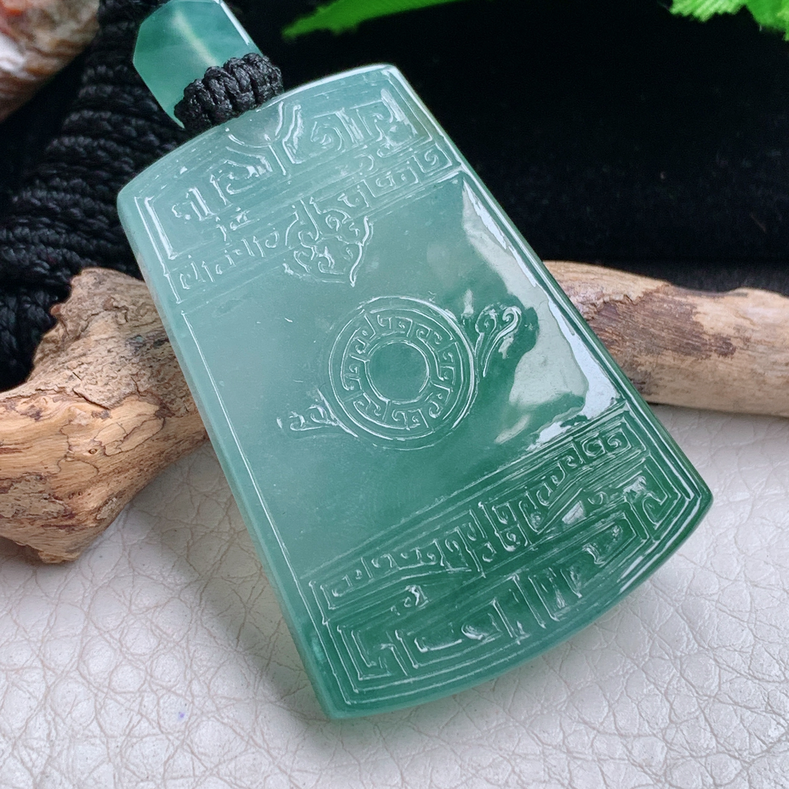 yl实拍45.6*32.8*5.5缅甸翡翠冰绿怀古雕冰飘花平安无事牌玉吊坠 玉挂件