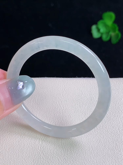 冰童镯，无裂，尺寸36.8/4.5/5.4，№;y23031 20