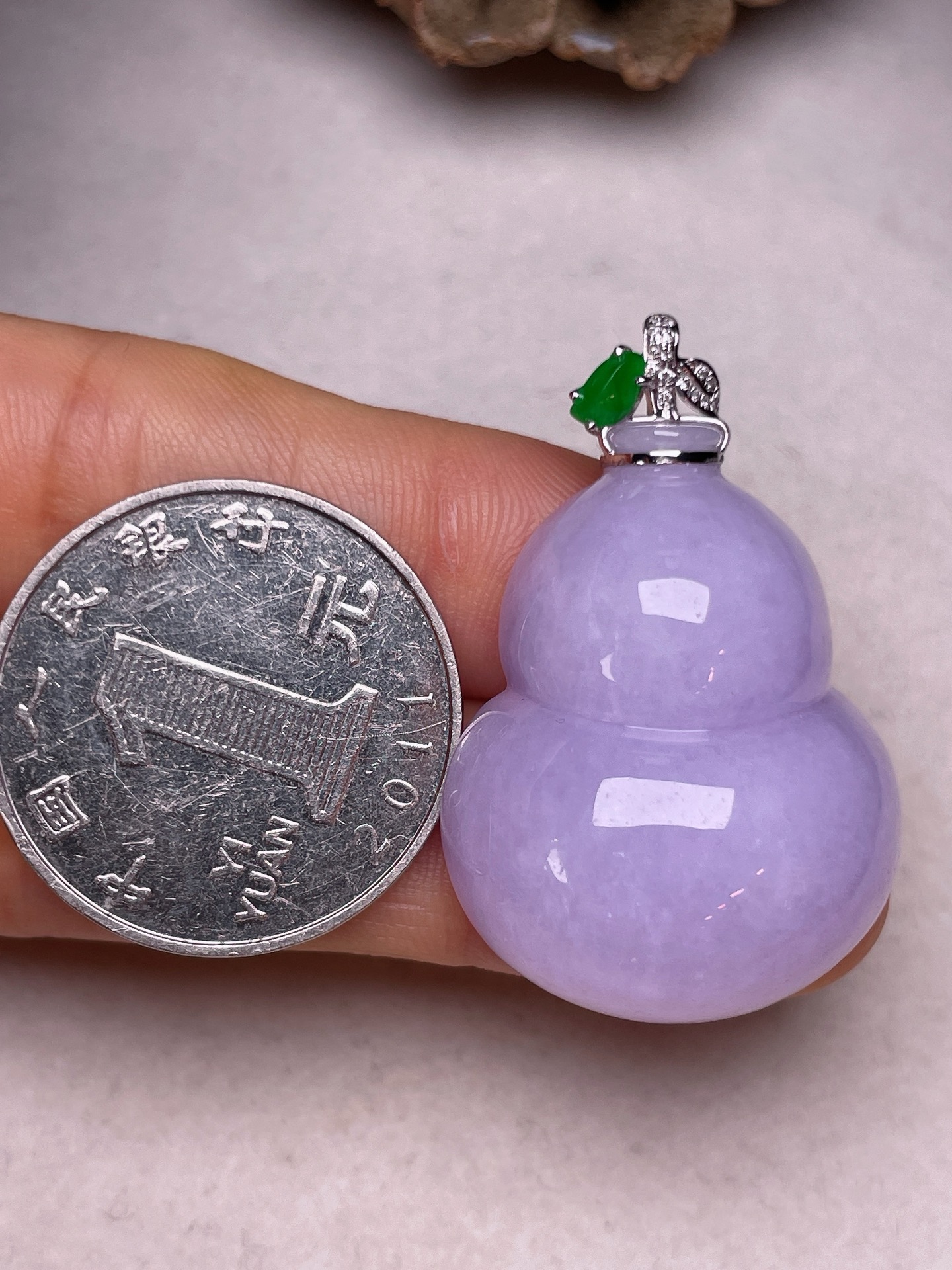 ️  18K金镶葫芦，冰糯种满紫，无裂，一手货源长36.8
