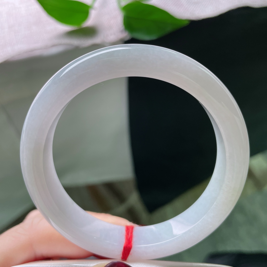 56.1/12.5/8.7正圈，水润细腻，优雅大方，无裂，ss51310a