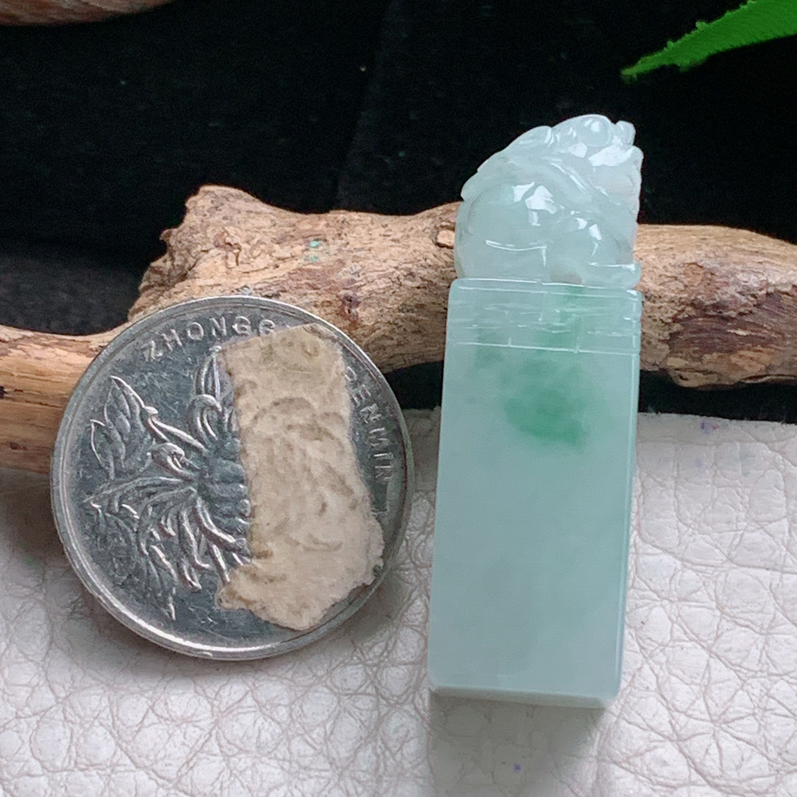 Mut实拍39.5*12.5*11.8缅甸翡翠貔貅小印章吊坠