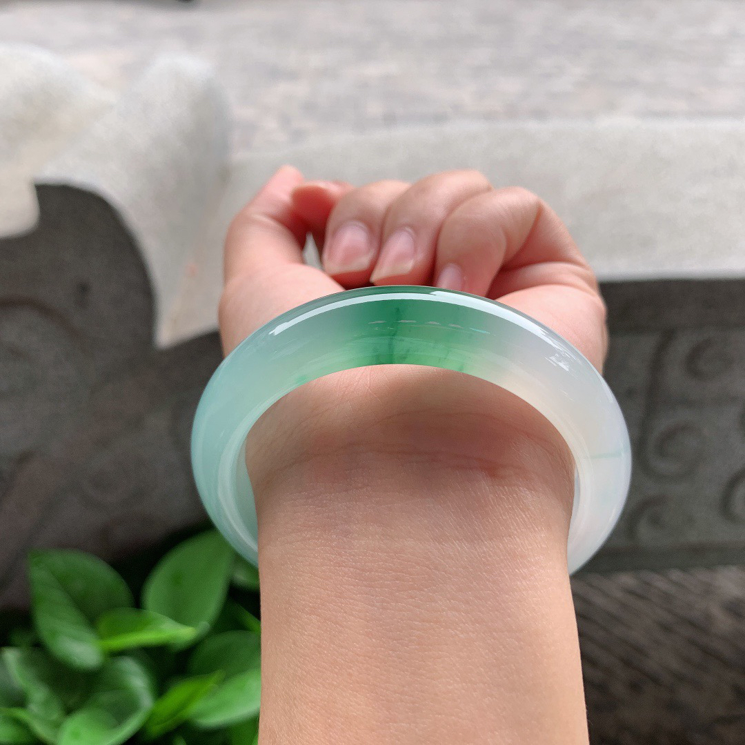 圈口54.8-12.5-8.6 【冰飘绿正圈手镯】正圈54 55可戴