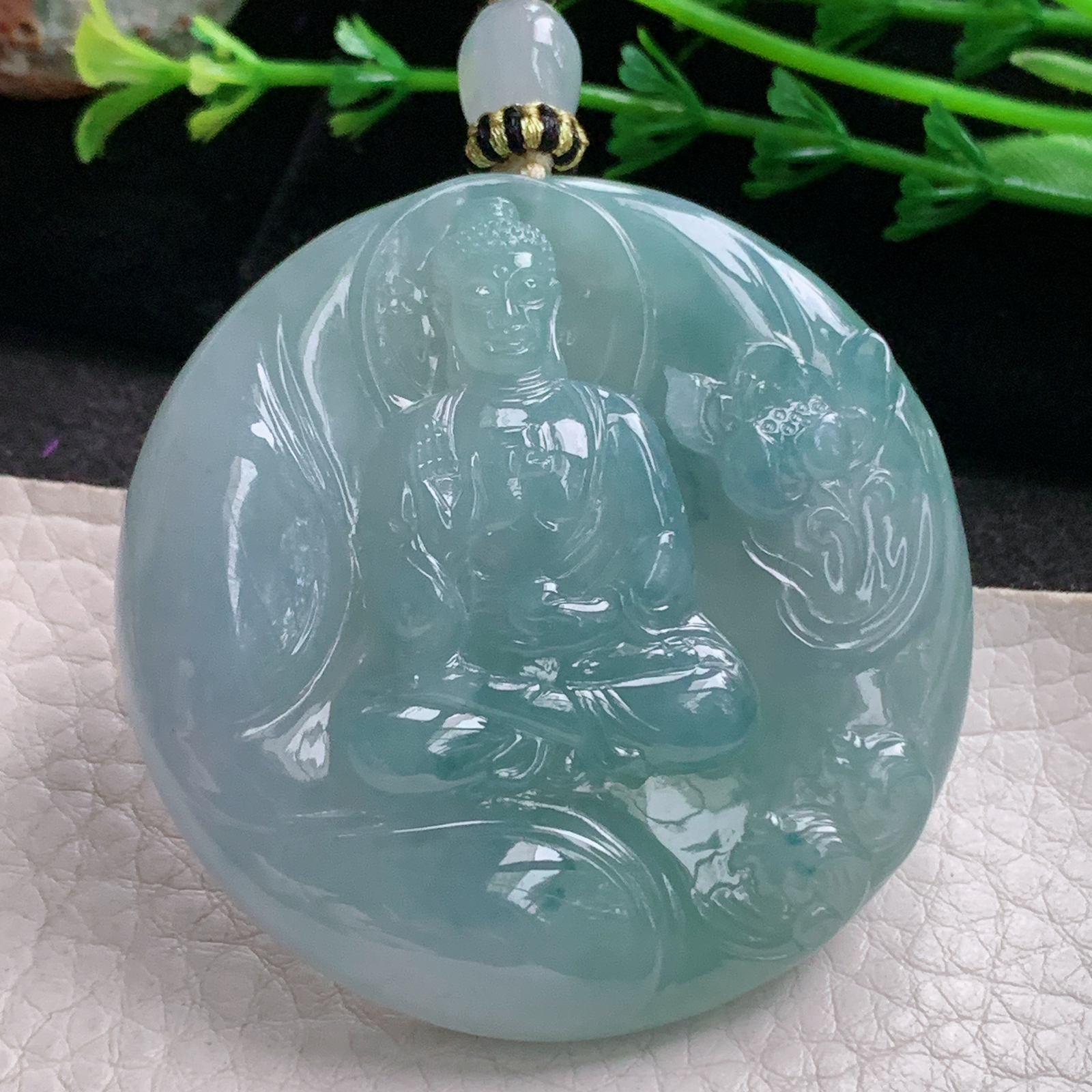 yl实拍52.5*9.5缅甸翡翠冰润阿弥陀佛玉坠 厚装如来守护神