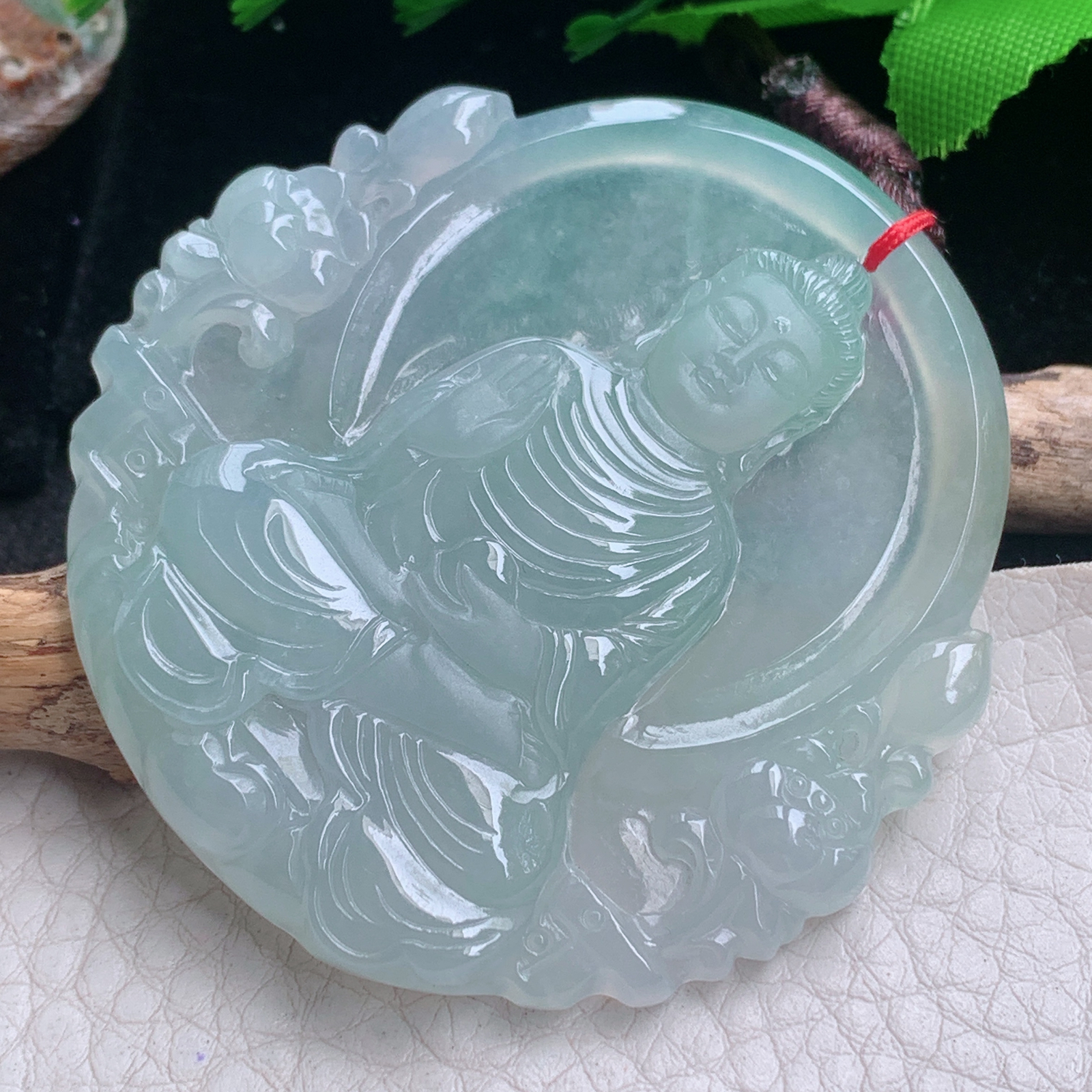 bg实拍54.3*53.2*5.8缅甸翡翠精雕冰晴大日如来佛祖 佛主玉吊坠 玉挂件