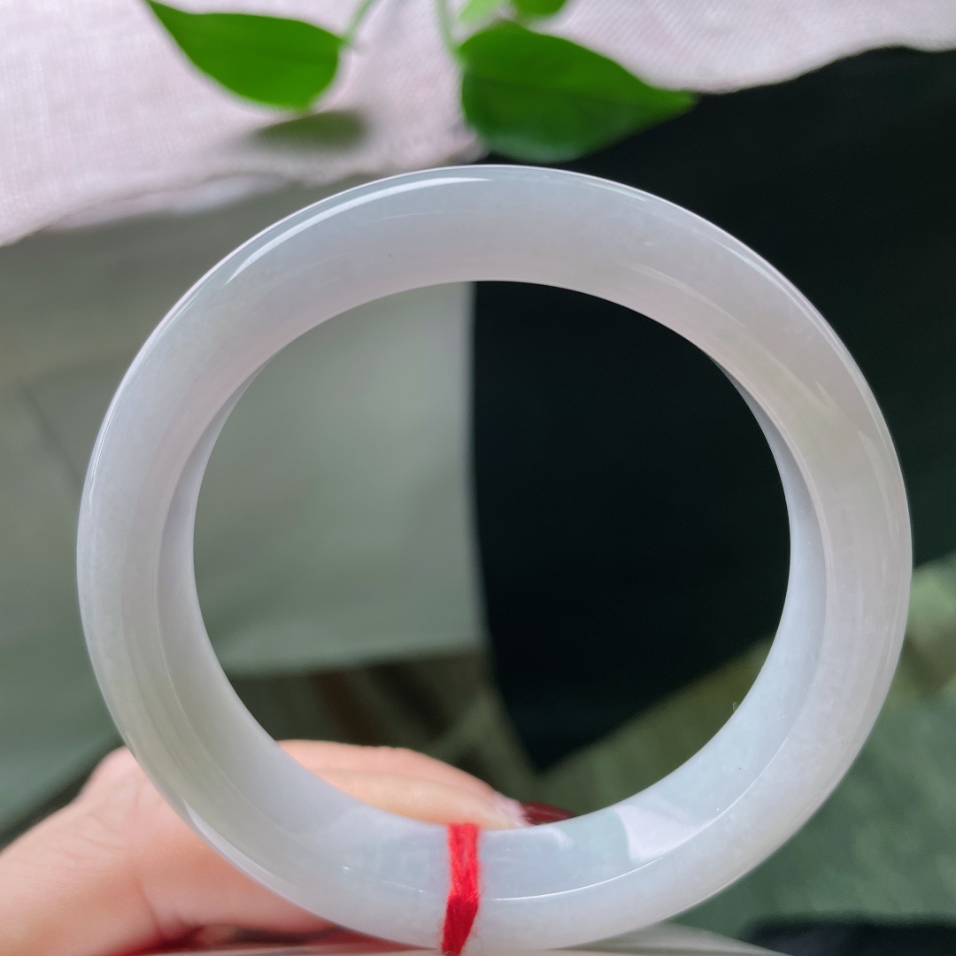 56.1/12.5/8.7正圈，水润细腻，优雅大方，无裂，ss51310a