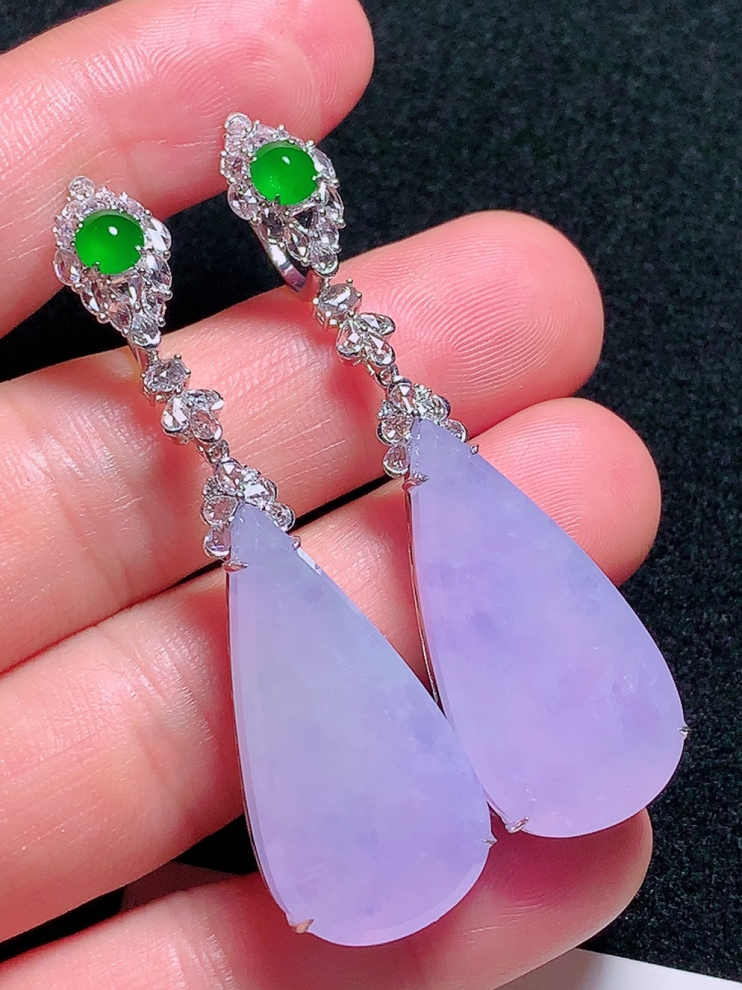 ️18k金镶嵌冰种紫色大水滴耳坠，种老水头好，又冰又润，饱满无裂：56.2/15.9/8.4mm裸