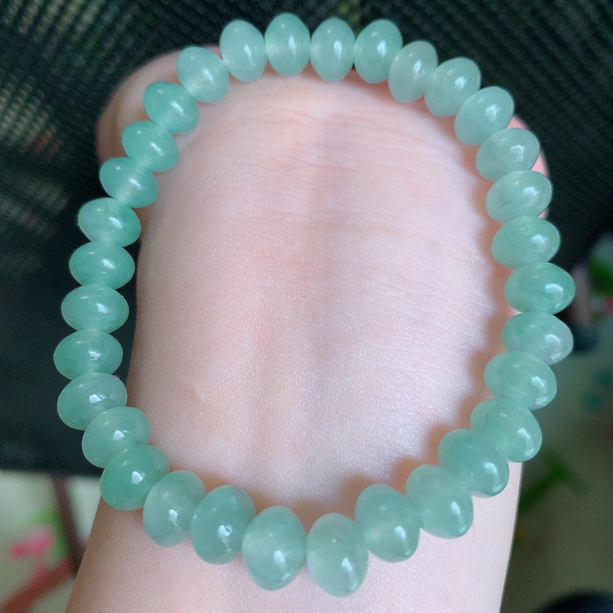 自然光实拍，冰种翡翠手串手链，种老水足，冰清玉润  颜色漂亮  #001.1取一尺寸7.8mm