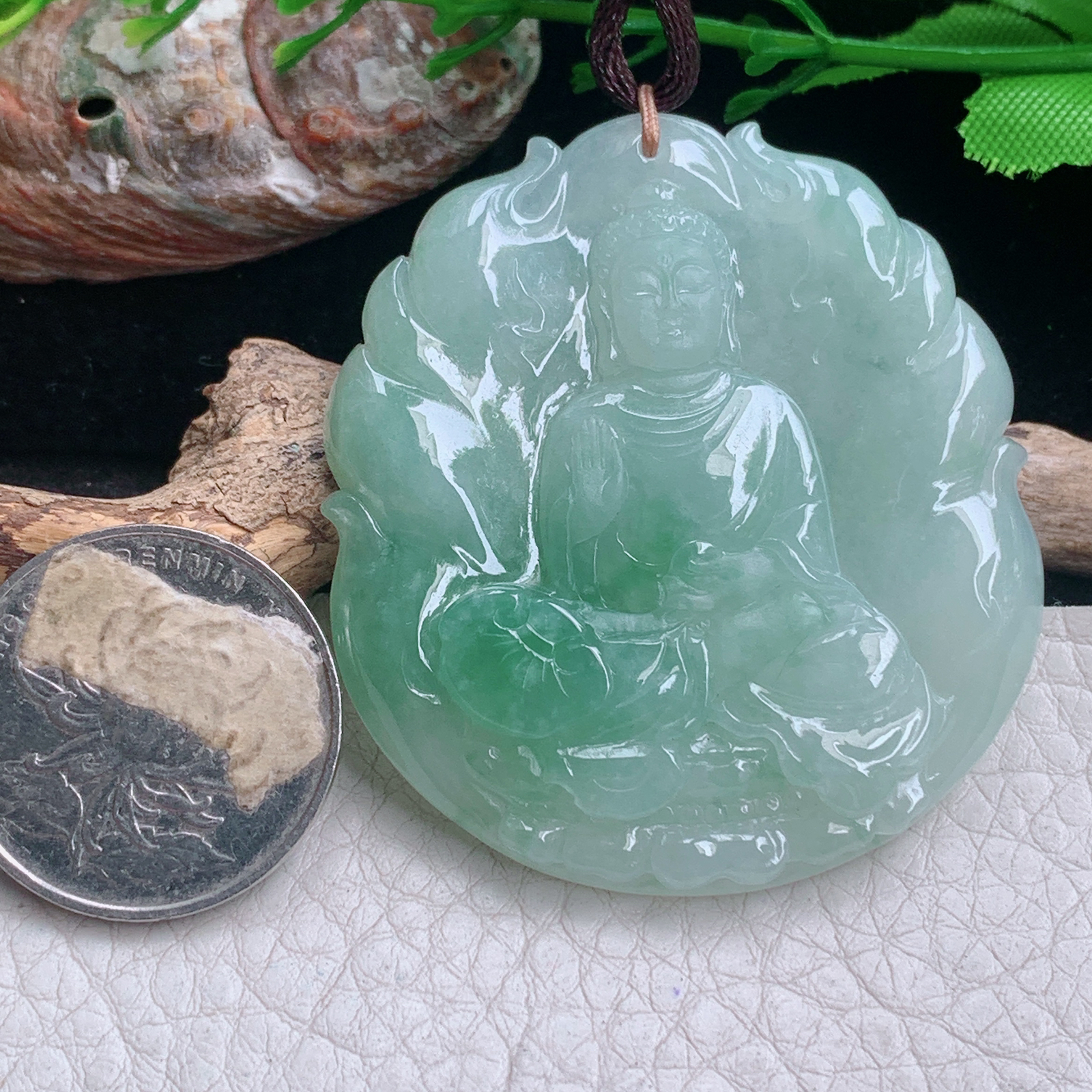 bg实拍51.6*46.5*6.5缅甸翡翠精雕冰飘绿阿弥陀佛 生肖守护神玉吊坠 玉挂件