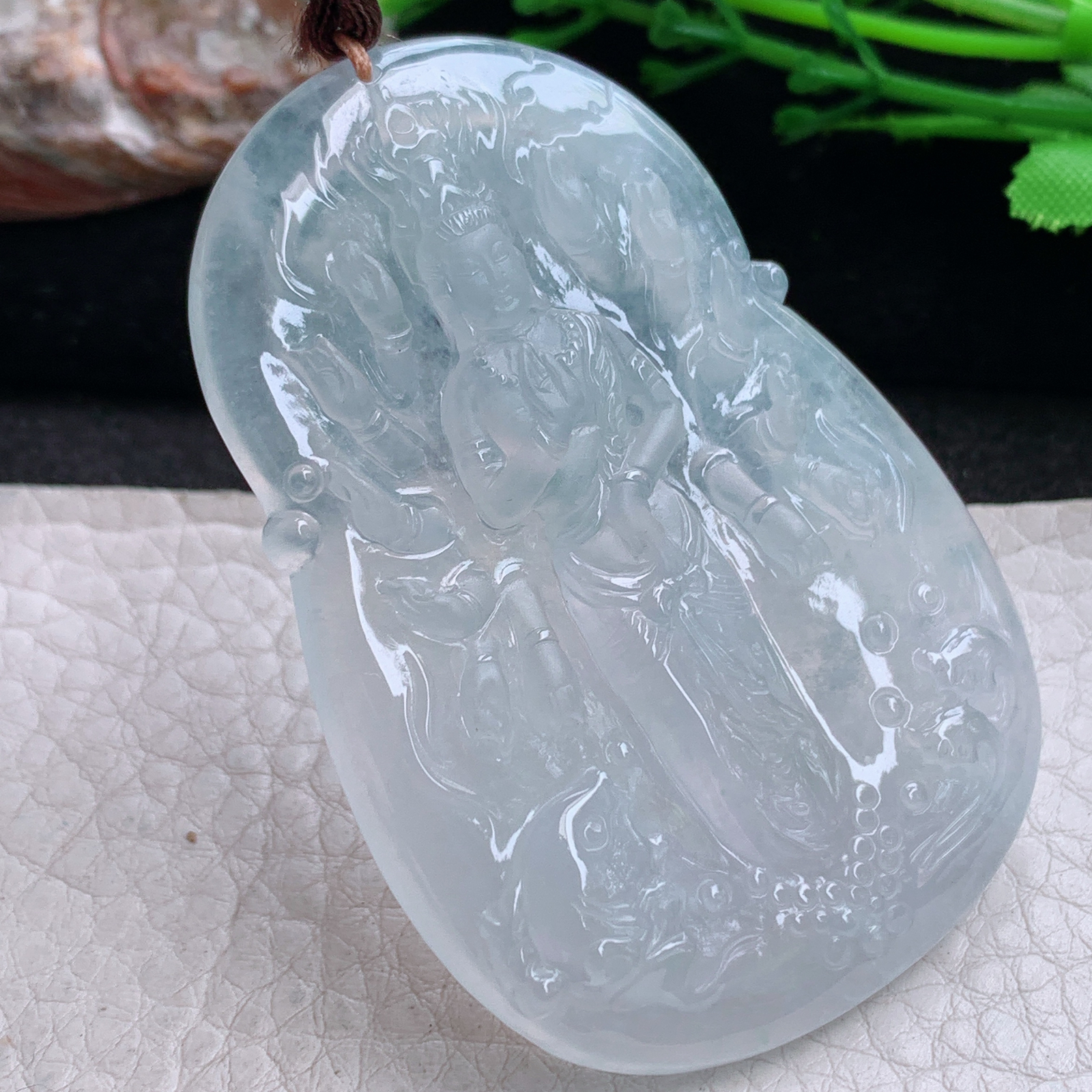 bg实拍62.3*543.5*6缅甸翡翠精雕冰种千手观音 生肖守护神玉吊坠 玉挂件