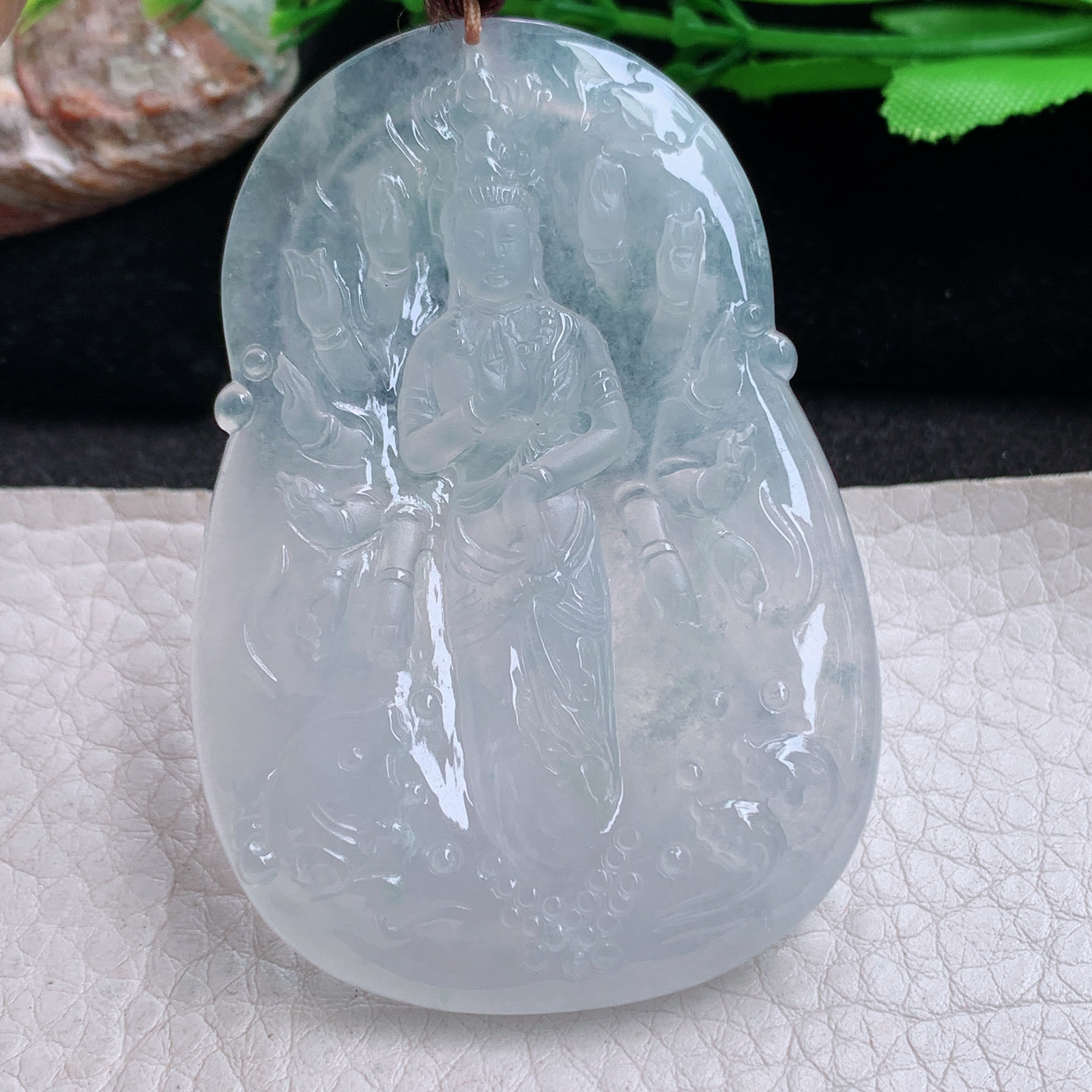 bg实拍62.3*543.5*6缅甸翡翠精雕冰种千手观音 生肖守护神玉吊坠 玉挂件