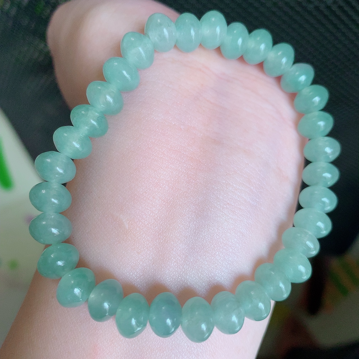 自然光实拍，冰种翡翠手串手链，种老水足，冰清玉润  颜色漂亮  #001.1取一尺寸7.8mm