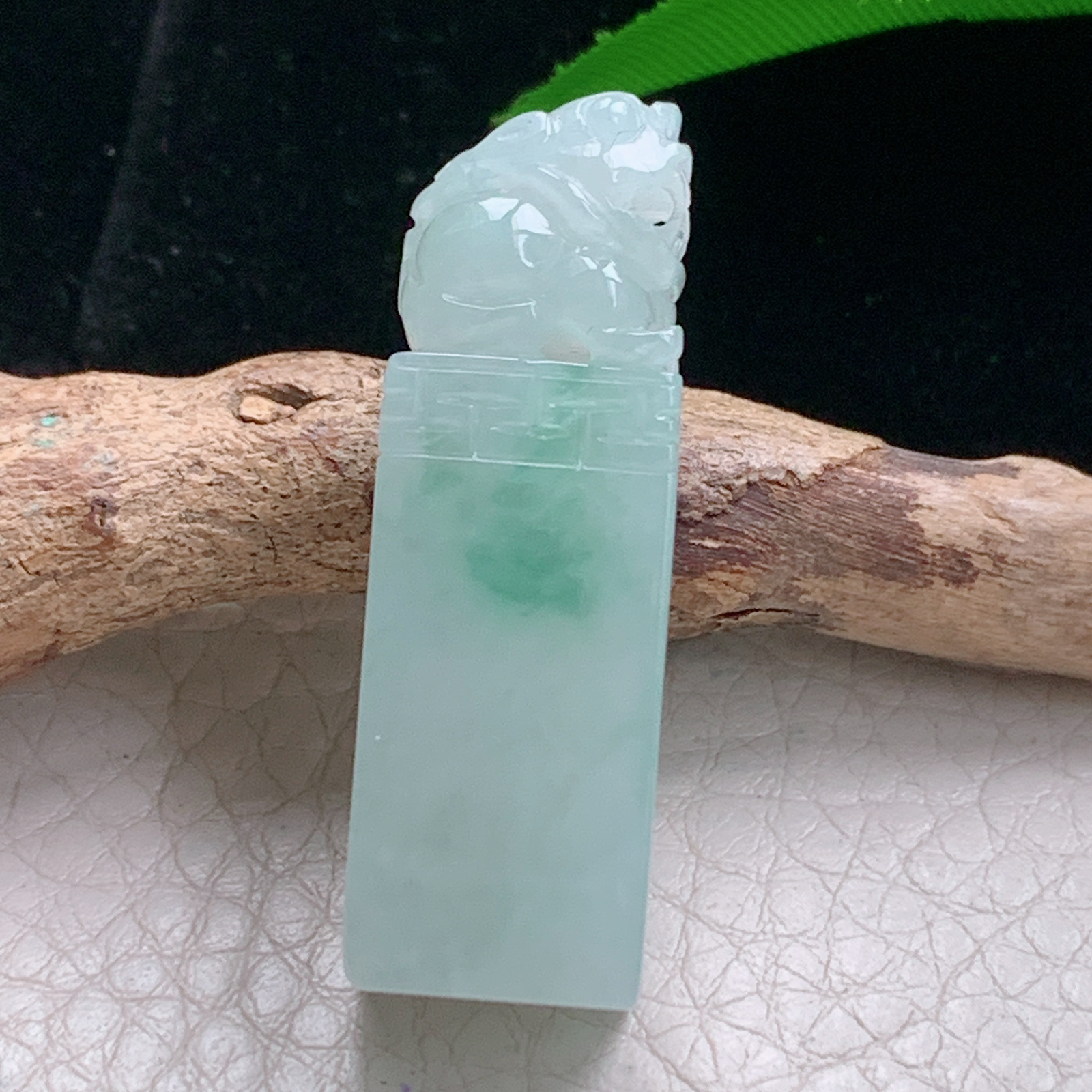 Mut实拍39.5*12.5*11.8缅甸翡翠貔貅小印章吊坠