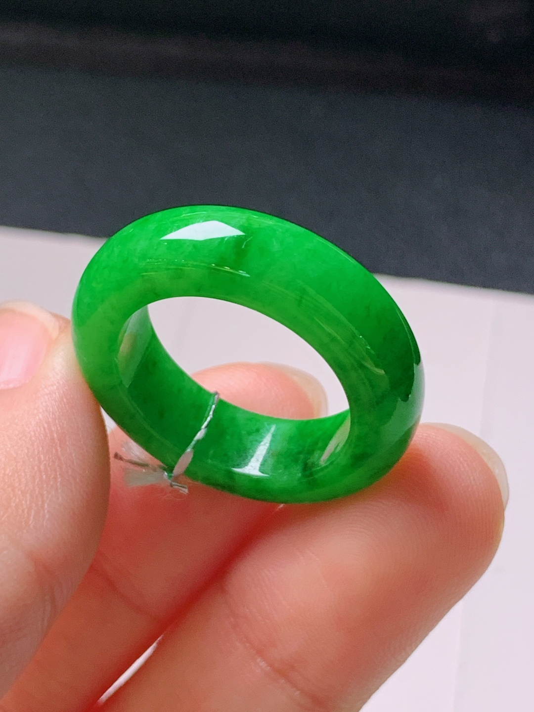 ️ 冰阳绿指环，无裂色阳饱满，裸石26.2/6.8/4.2，圈口15