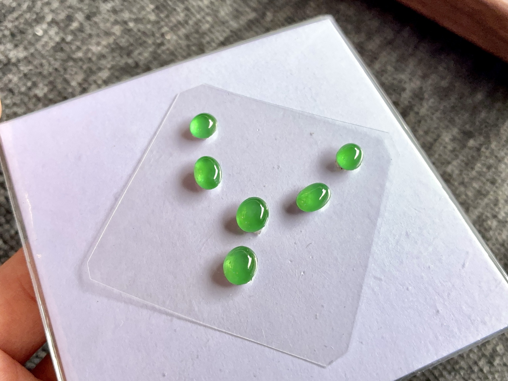 ️ 冰绿蛋面一套，尺寸7.1×6×3.6