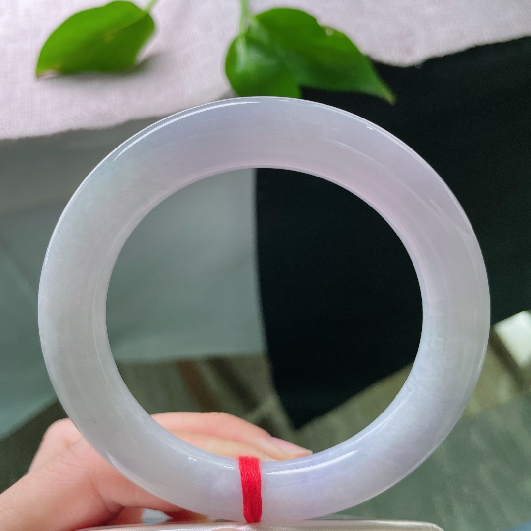 59.2/11.1，圆条，圆润饱满，种老，水头好，佩戴时尚美观，无裂，ss51877a