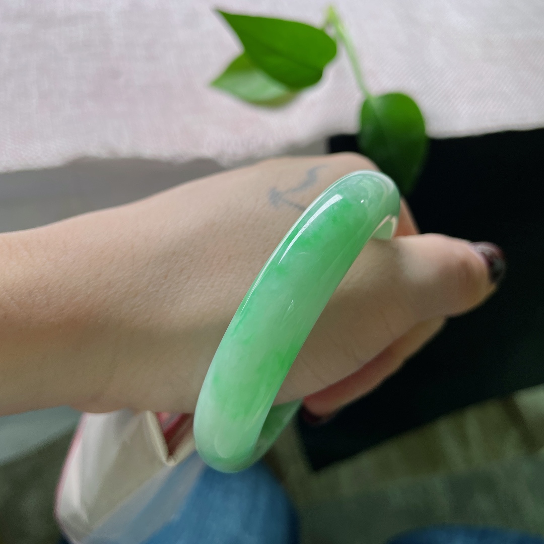 50.9/11.7/7.8，飘阳绿正圈，满室生春，腕间生辉，悦人悦己，有棉线，ss51272a