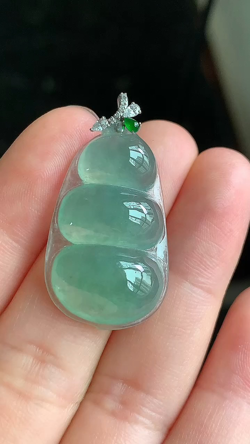 ️冰晴福豆，18k金，无裂，尺寸31.7/18.6/6，ao423