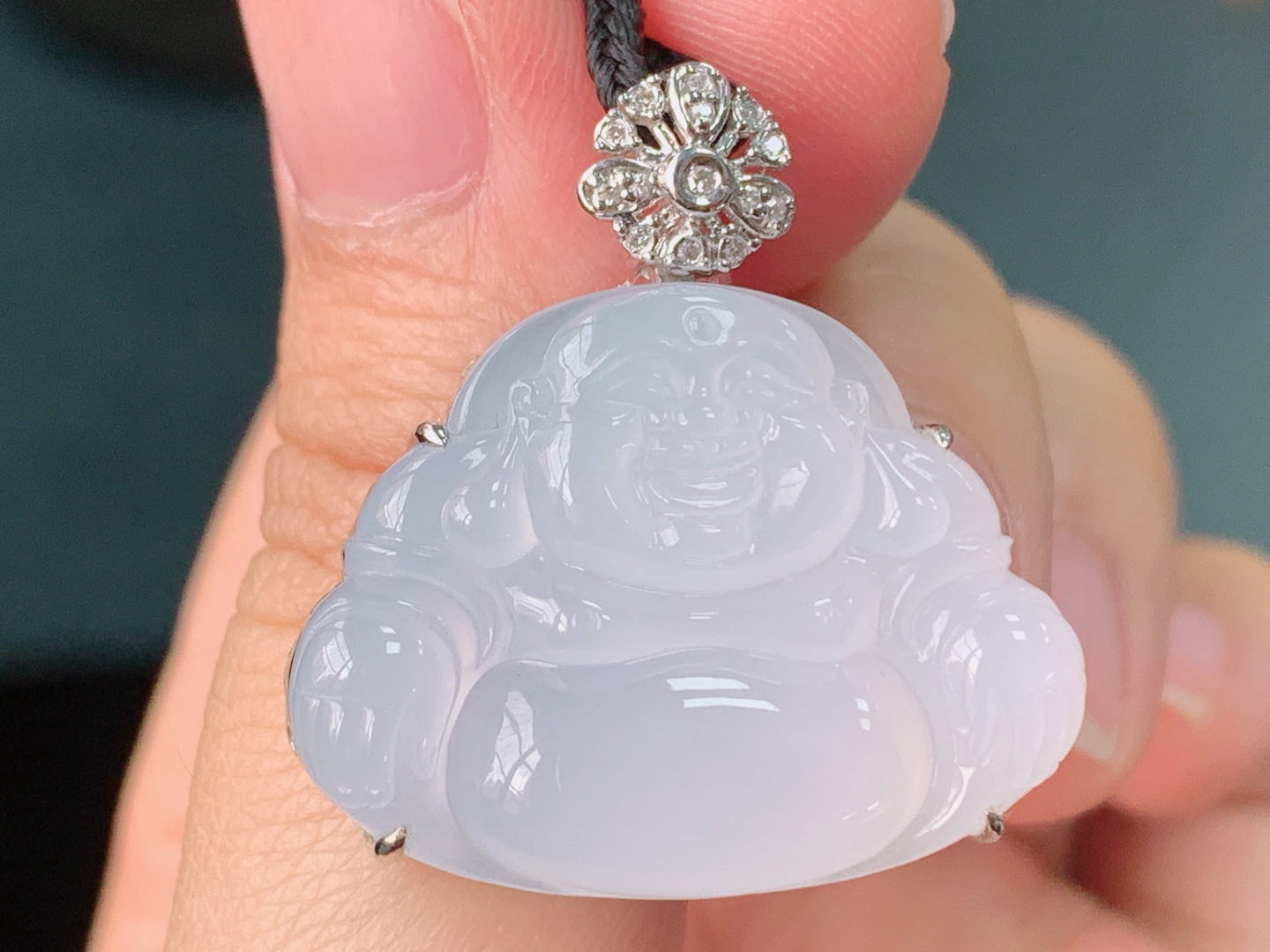 高冰佛公吊坠，18K重金镶嵌，种水，冰透起光，无裂，尺寸:26.7-23.8-9.2，裸石17.6-