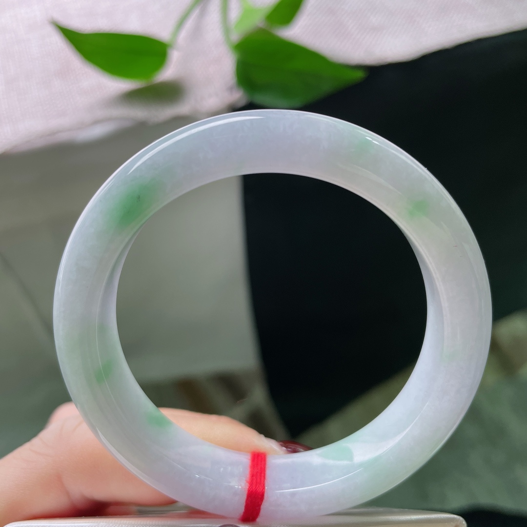 51.8/11.5/8.6正圈，水润细腻，悠悠的云里有淡淡的诗，贵气。无裂，ss50417a