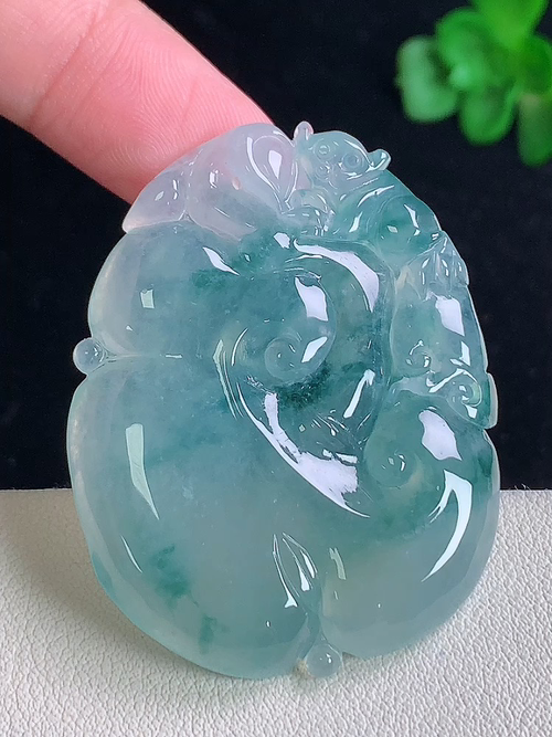 冰种飘花如意，无裂，尺寸43.9/34.2/5.9，№:y230482  21①