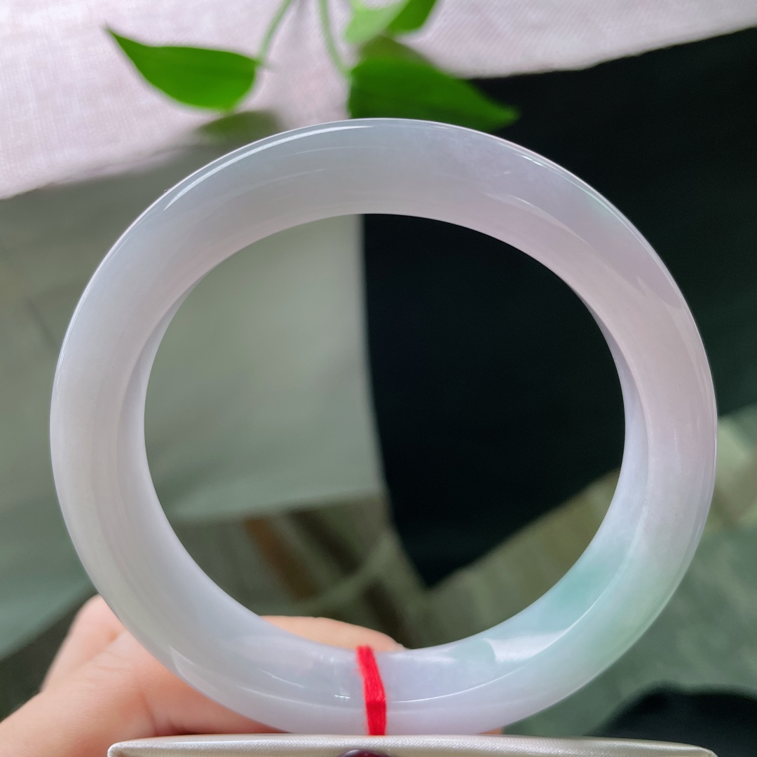 61.4/11.6/9.2，春带彩正圈，大圈口，把庸常染成斑斓，把沉默染成歌。有棉线，ss51991a