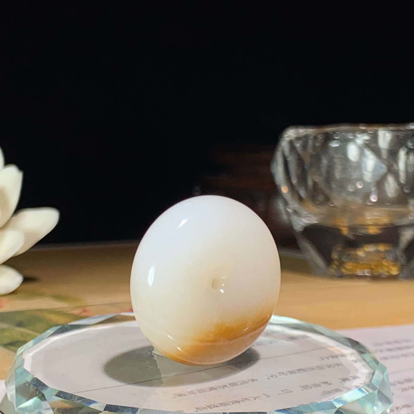 新疆和田玉且末糖平安扣挂件 尺寸29/9重16克！玉质细腻油润 底色纯净 脂粉好，品质好。lt260425