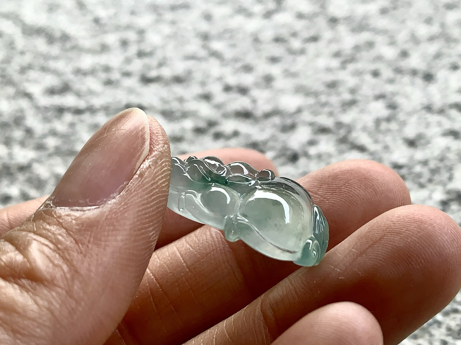 ️ 饱满的飘绿貔貅，肥嘟嘟的非常讨喜
尺寸22.2×16.8×9..