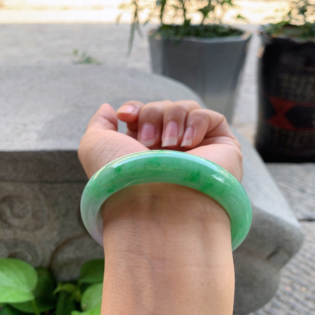 圈口 57-12.8-8.7【辣阳绿正圈手镯】正圈57 58可戴