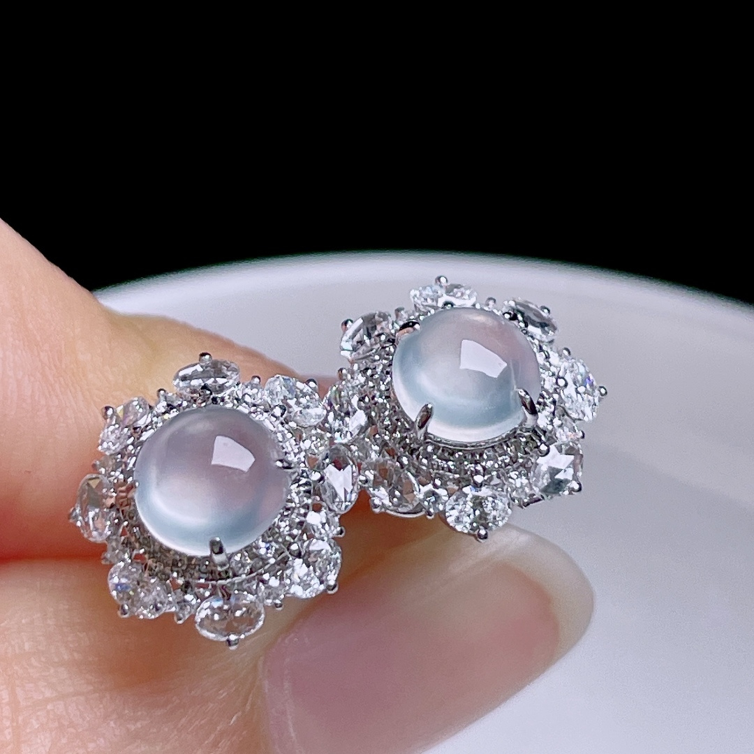 ️ 冰润通透，种老起光，18k金镶嵌，裸石：5.8/2