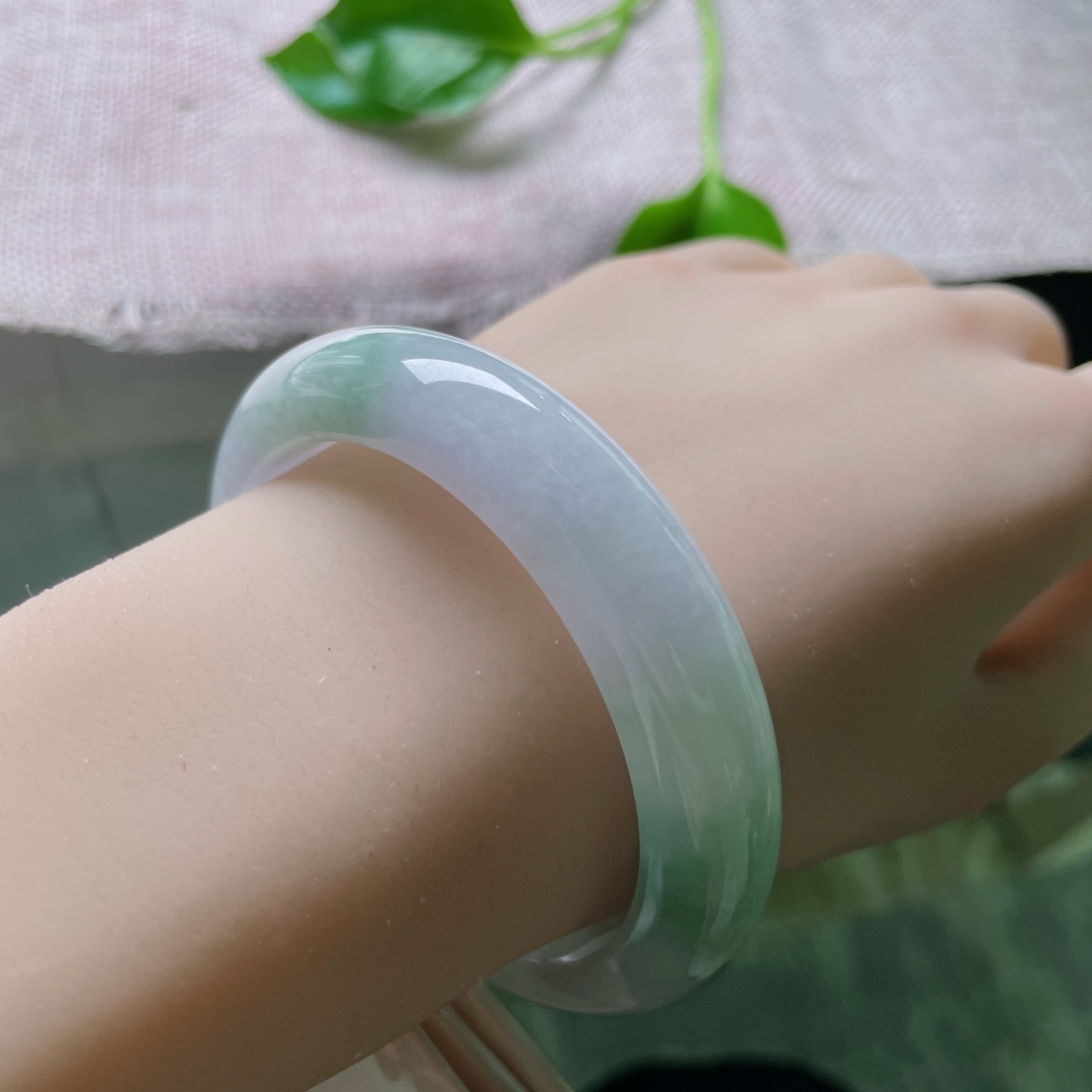 54.8/12.4/8.7，春带彩正圈，腕间的莫奈花园，让色彩在风中流淌。无裂，ss48579a