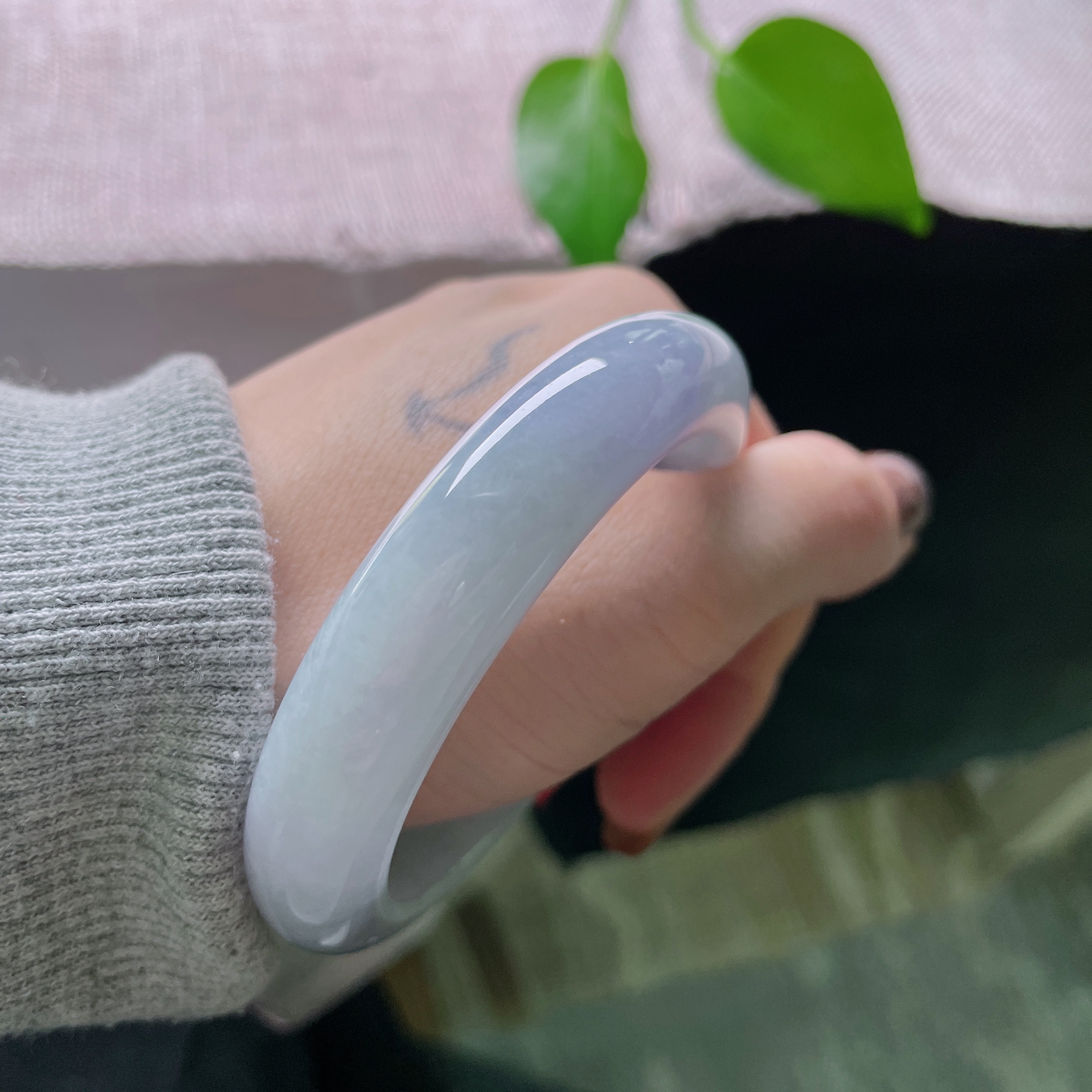 55.4/12.6/8.8，紫罗兰正圈，颜色艳丽不俗气，紫气东来，福泽绵延，ss51864a..